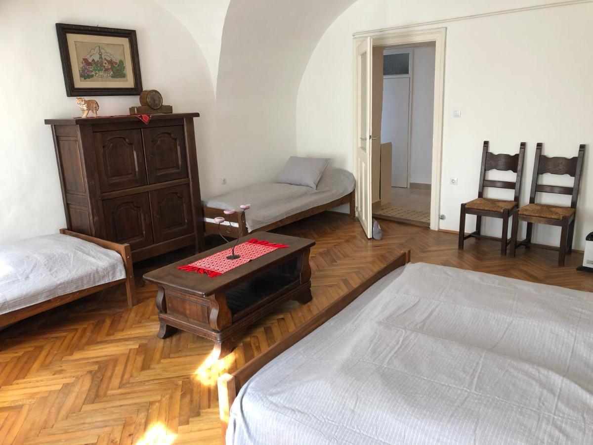 Apartman Becsi Utca Sopron Ngoại thất bức ảnh